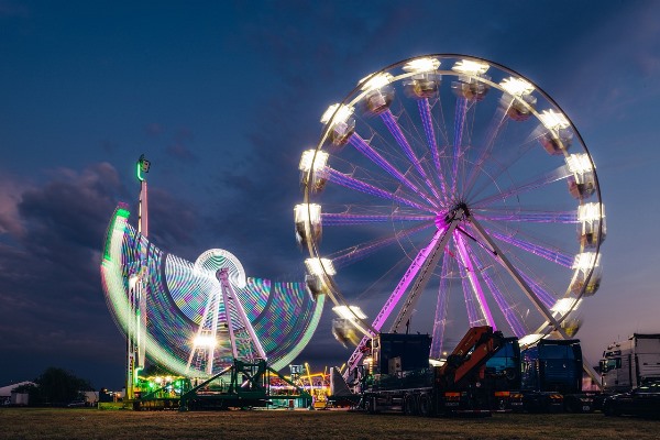 luna park 4392605 1280